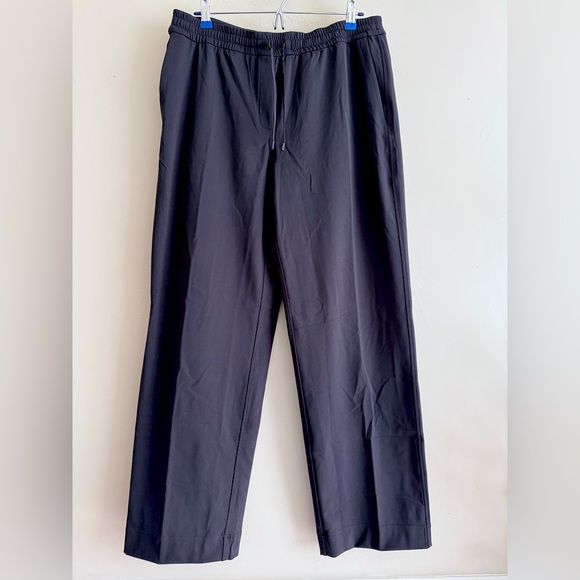 lululemon athletica Pants - lululemon athletica Black Joggers size large‎ women